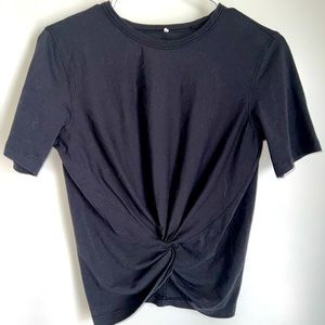 Size 0 Lululemon twist front crop top